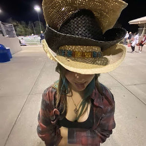 Meet your Posher, Kendall